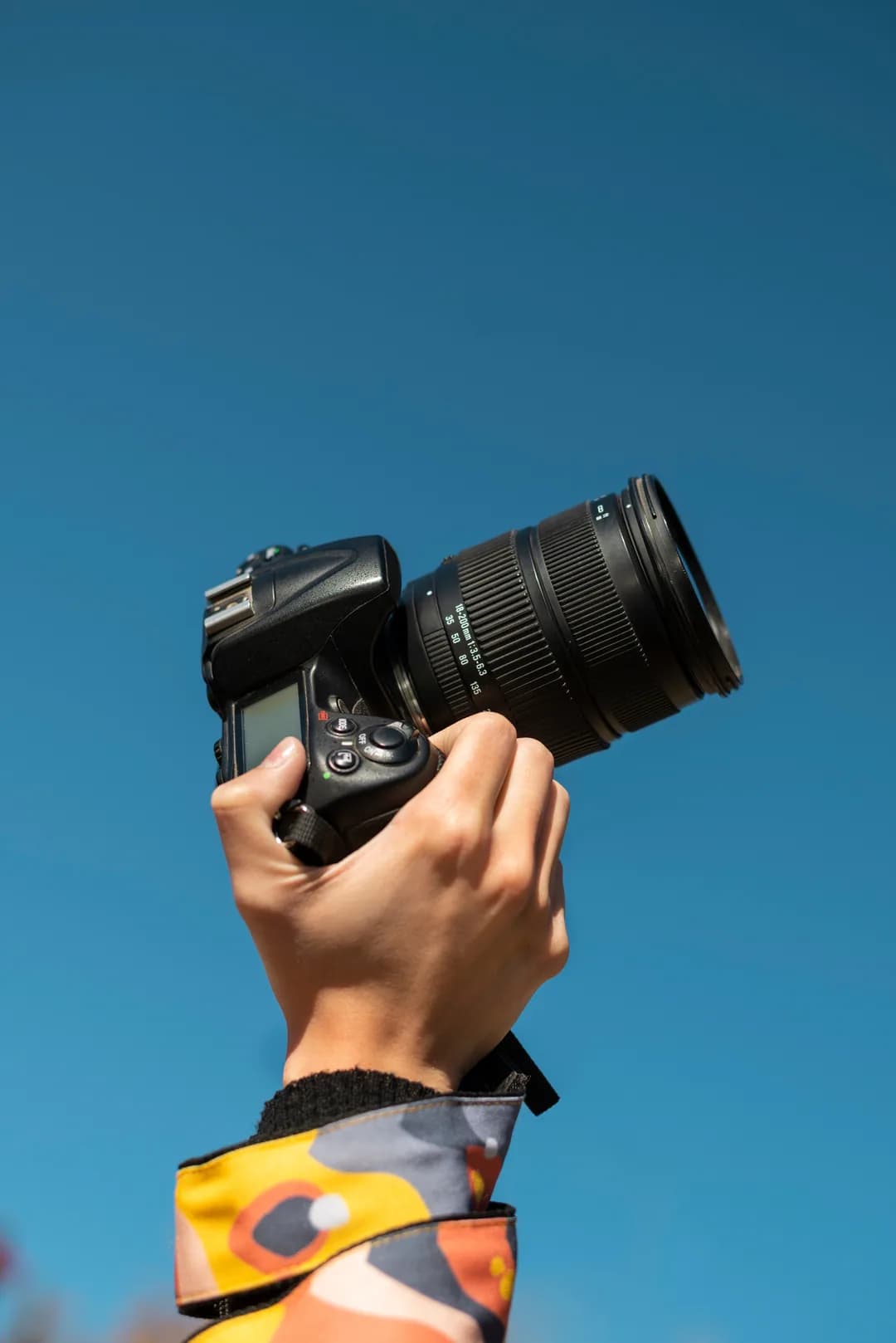 خلفية Helhal الرئيسية